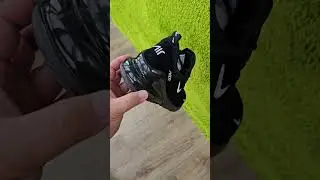 Чёрные кроссовки Nike Air Max 270