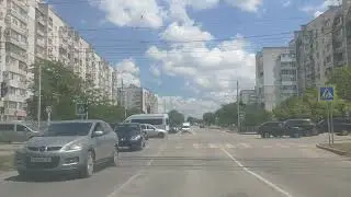 ЕВПАТОРИЯ ЗАСТРАЕВАЕТСЯ.