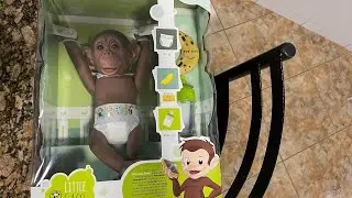 Macaquinho Little Com Acessórios (Fralda + Mamadeira + Banana) Brinquedo Infantil Boneco Macaco