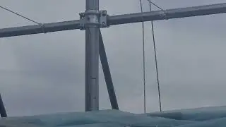 Yangi zamonaviy issiqxonamizga ko'rpa qilishni boshladik.