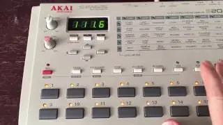 Akai s20 W/ Orig PSU and working floppy library MAX RAM 16mb 17 poor mans sp1200