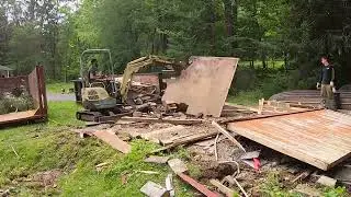 Demoing An Old Shed & Property Cleanup - Yanmar VIO15 + Ford CL20