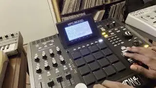 Making a MPC 5000 beat using vinyl anime sample