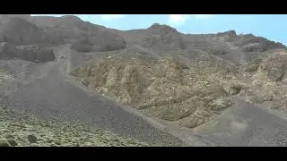 sur la route " el ayachi "midelt".MOV