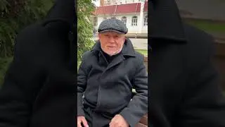 Эй, кудрявый, папка дома? 