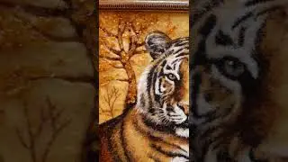 Картина из янтаря Тигрица с тиграми