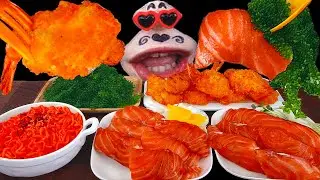 Eating show with Salmon Sushi, Sea Grapes, and Spicy Chicken Noodles ASMR (SUB)