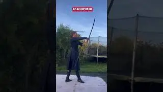 Фланкировка - бабочка обратных хватом на 2 руки