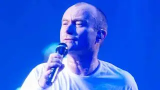 Phil Collins - Live And Loose In Paris