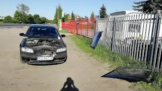 Капот у обочины