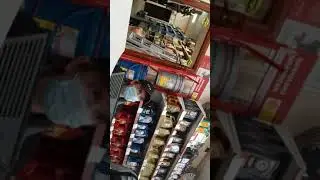 Продавец отказал в продаже товара, сославшись на отсутствие у покупателя маски