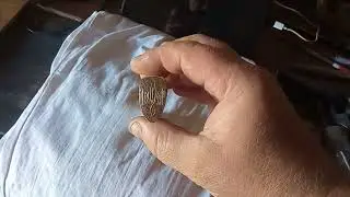 шедеврик с янтарной ручкой