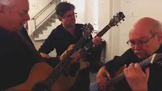 Chestnuts Roasting On An Open Fire | Tommy Emmanuel, John Knowles, Pat Bergeson & Annie Sellick