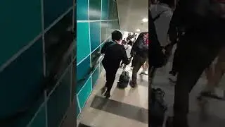 Naik MTR express dari bandara ke tsing yi