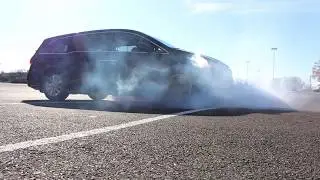 2014 Honda Odyssey Touring Elite Minivan Burnout