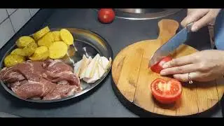 This is a very tasty pork roll with vegetables!!!! be sure to try it!👌🔥#recommended #family #shorts