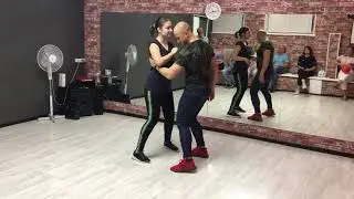 Бачата урок 1.2