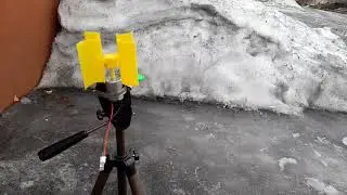 Эксперимент с моделью ветроэлектрогенератора .