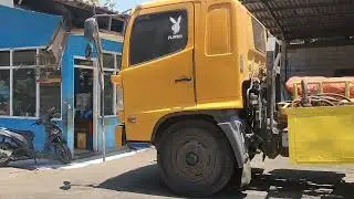 Truk Sampah Kuning Lepas Gandengan #althafwirakusuma #garbage