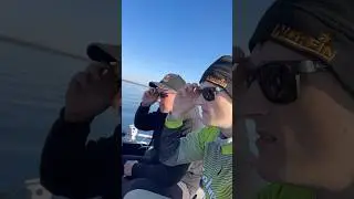 Девушка на рыбалке 