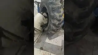 Ремонт колеса экскаватора погрузчика JCB 4CX