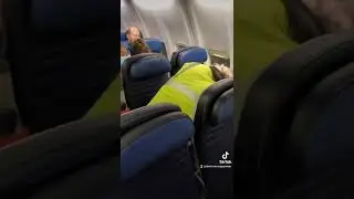 man vomited on me on my flight from Vegas 