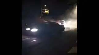 Дрифт в Японии на трассе в лесу ночью