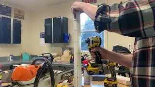 Making a chainsaw scabbard
