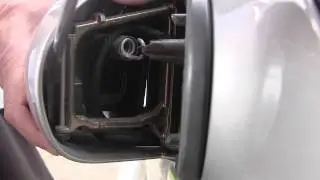 2006 Mercedes C230: Side Mirror Lighting Unit Clip Location in 720p
