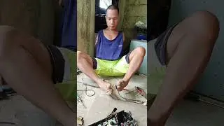 I repair  25 years old cassette radio
