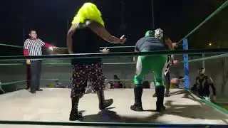 sizmo, impacto y payaso vs galadiaror, chamaco becerra y cougar boy
