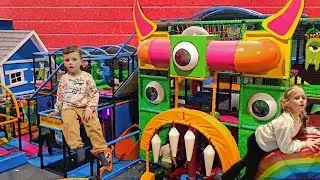 Exploring Huge Softplay Monster Fun at Sutton Trampoline Park with Emily and Thomas