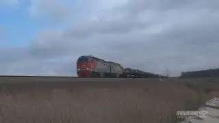 Тепловоз 2ТЭ25КМ-0047 с воинским эшелоном