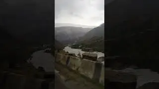 река после дождя