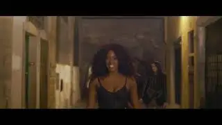 Dola - Dammi Il Tesoro (Give Up The Gold - Italian Version) (Official Music Video)
