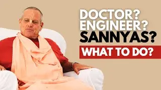 Surrender to Krṣṇa Means Just Sannyāsa? || क्या कृष्ण के प्रति समर्पण का मतलब सिर्फ संन्यास है?