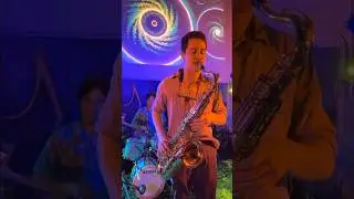 “When the Saints Go Marching In” Live Mardi Gras Jazz Fusion Party in Dunedin, FL 🎷🪅