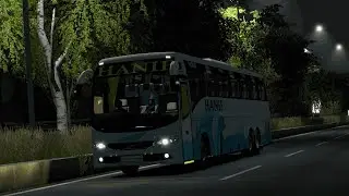 নির্ঘুম রাতের আলোতে ছুটে চলা