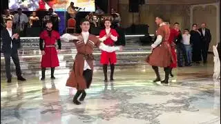 MUHTEŞEM DANS GÖSTERİSİ