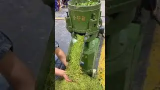 $2,650 18.5kw SKJ280 grass mix corn pellet machine with capacity 700-900kg/h with 4 rollers