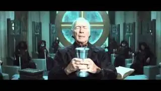 Priest Official Trailer HD