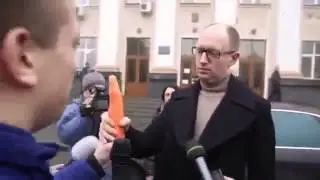 Дурнев, Яценюк и морковка  360p