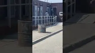 Туалет во Взморье снова стал центром скандала: сахалинцы требуют мыла и уборки