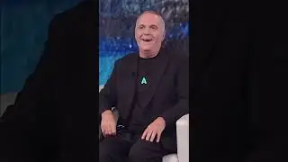 Malgioglio meets Shakira? The Panariello parody 