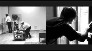 Radiohead - A Wolf at the door