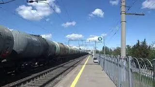 2ТЭ25КМ-0145 с наливным грузовым поездом