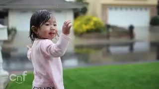Kayden + Rain   Little Girl Experiences Her First Rainfall