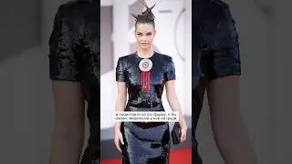 Стиль Барбары Палвин. Венецианский кинофестиваль 2022.