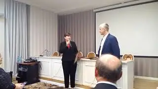 Вручение адвокату Журавлеву Е. А. почетной грамоты
