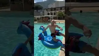 sometimes you just need a push ! 🤣 #funny #shorts #football